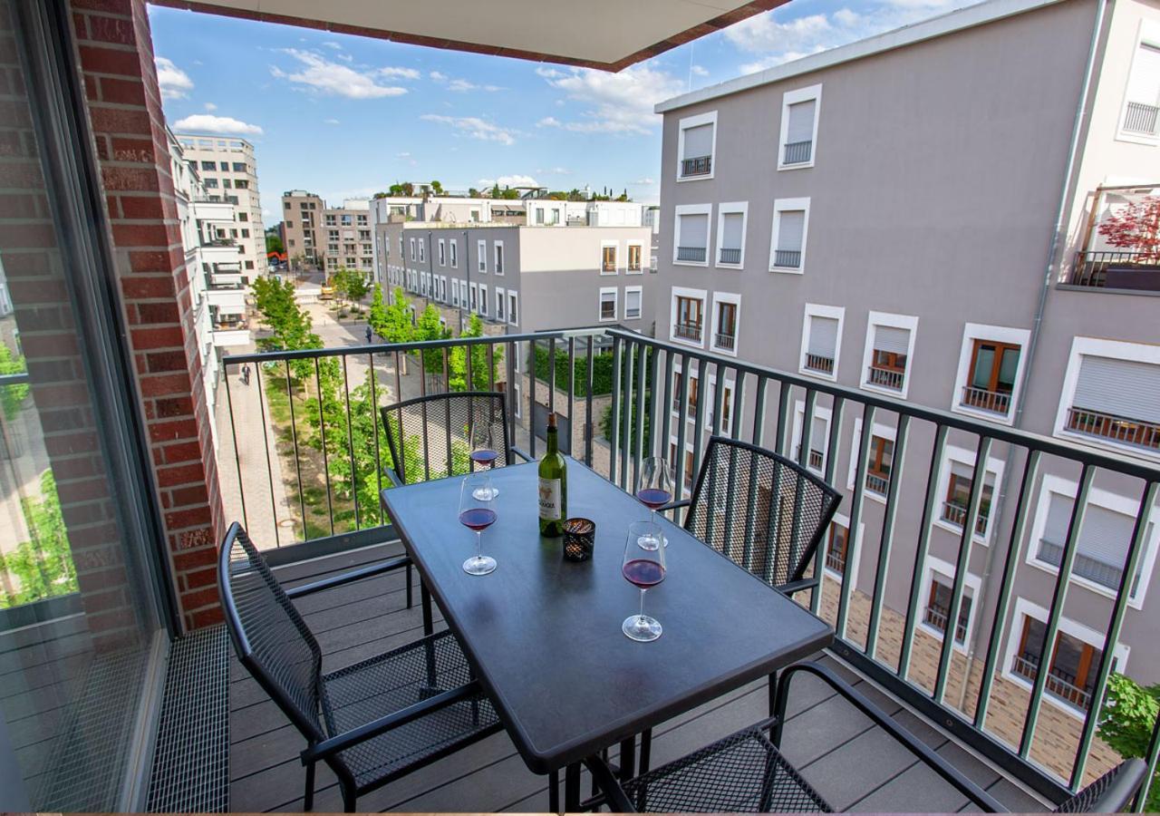 Marina Apartments เรเกนส์บวร์ก ภายนอก รูปภาพ